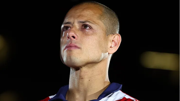 Amaury Vergara presiona a Chicharito en su regreso a Chivas