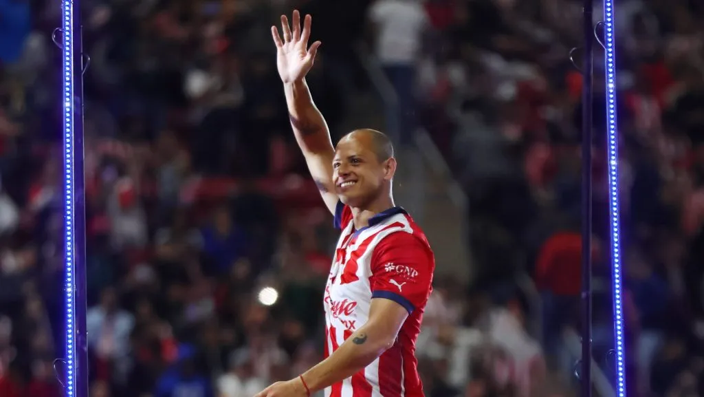 Chicharito Hernández podría estar óptimo para debutar con Chivas Guadalajara a fines de marzo