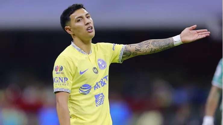 Leo Suárez es criticado por André Jardine tras abandonar al América