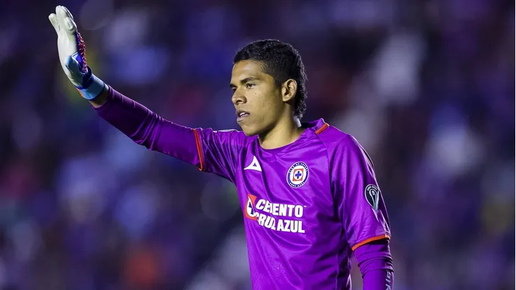 ¡Bombazo en Cruz Azul! Kevin Mier está en la mira de un importante equipo de la Premier League