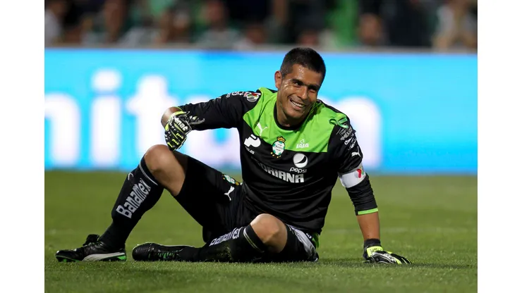 Oswaldo Sánchez apuntado por un ex compañero por falta de profesionalismo