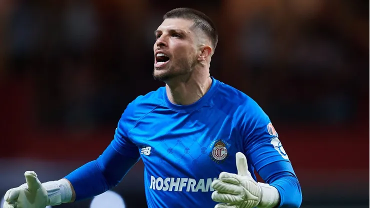 Lo respondió él mismo: ¿Es Tiago Volpi opción para reemplazar a Memo Ochoa en México?