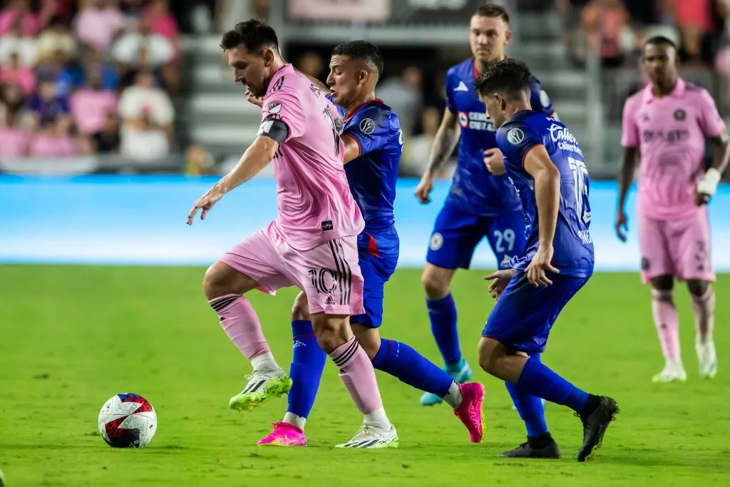 Lionel Messi enfrentó con el Inter Miami a Cruz Azul en 2023 (Imago)