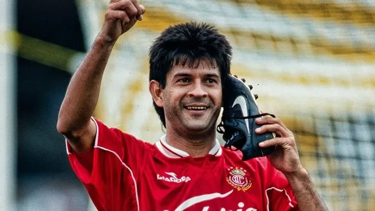 José Saturnino Cardozo, de los máximos artilleros históricos.