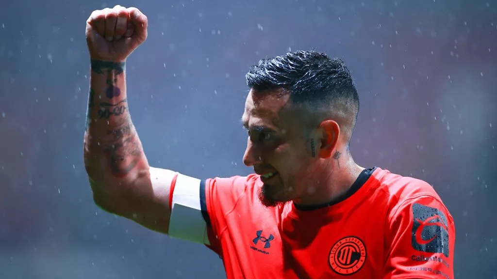 Rubens Sambueza, con la cinta de capitán del Toluca [Foto: Getty Images]