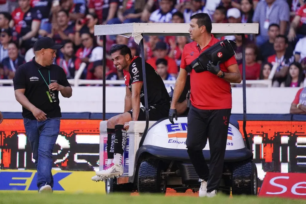 Gaddi Aguirre abandonó el campo de juego lesionado