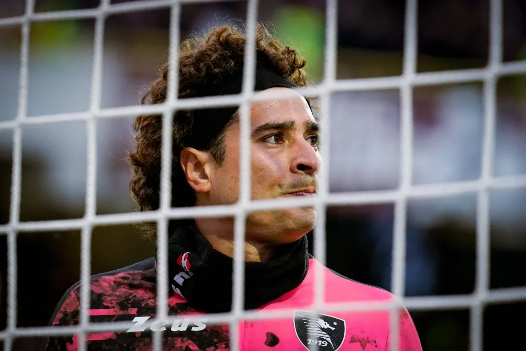 Preocupación en Selección Mexicana por el presente de Memo Ochoa