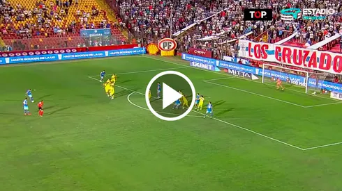 Nico Castillo volvió a convertir un golazo después de más de cuatro años