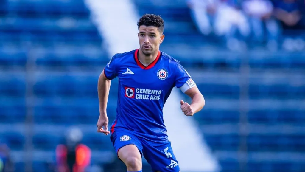 Ignacio Rivero continuará jugando en Cruz Azul tras las renovación (IMAGO)