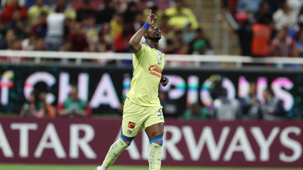 Julián Quiñones abrió la goleada en el Akron y recibió insultos racistas [Foto: Getty]