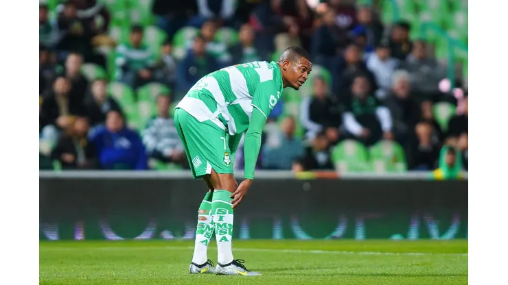 Tensión en Santos por la decisión de Harold Preciado