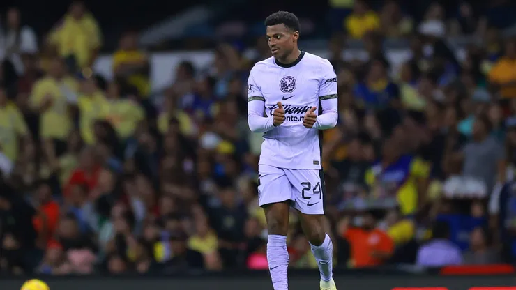 Javairo Dilrosun y un verdadero golazo ante Tigres.