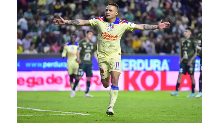 Jonathan Rodríguez está a detalles de irse del América