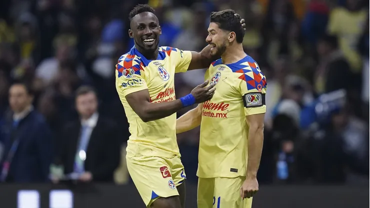 Julián Quiñones respalda a Henry Martín