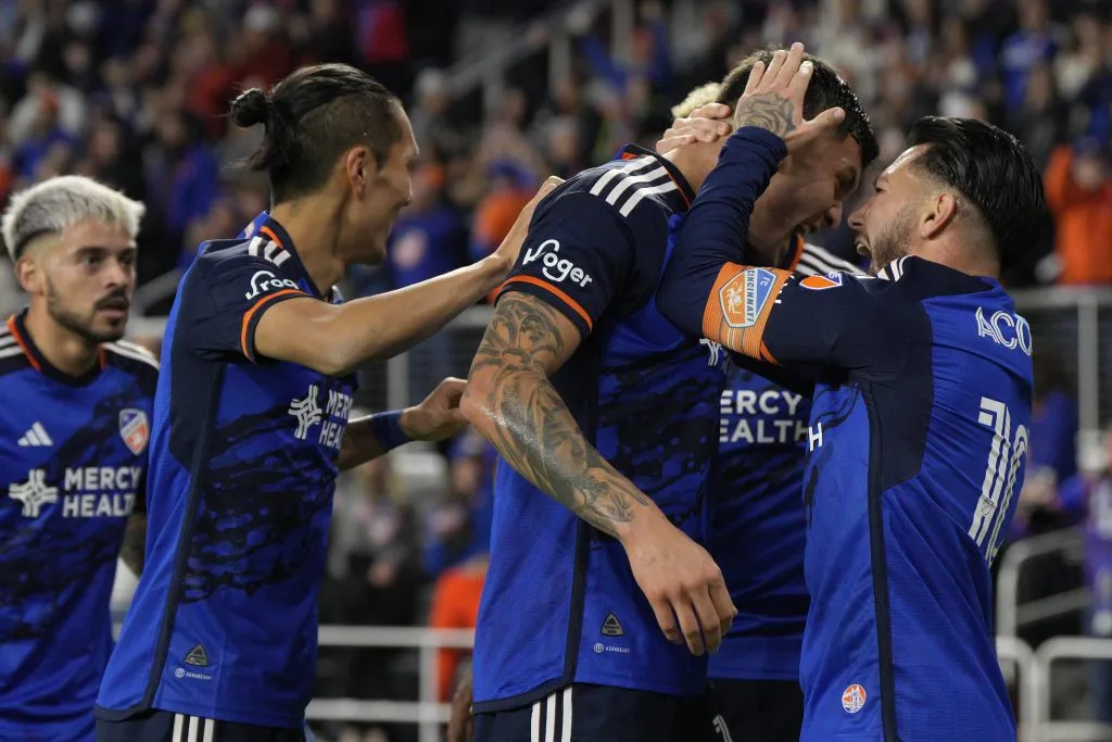 Brando Vázquez y Luciano Acosta en Cincinnati (Getty Images)