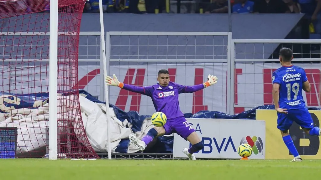 Gran momento de Kevin Mier en la Liga MX