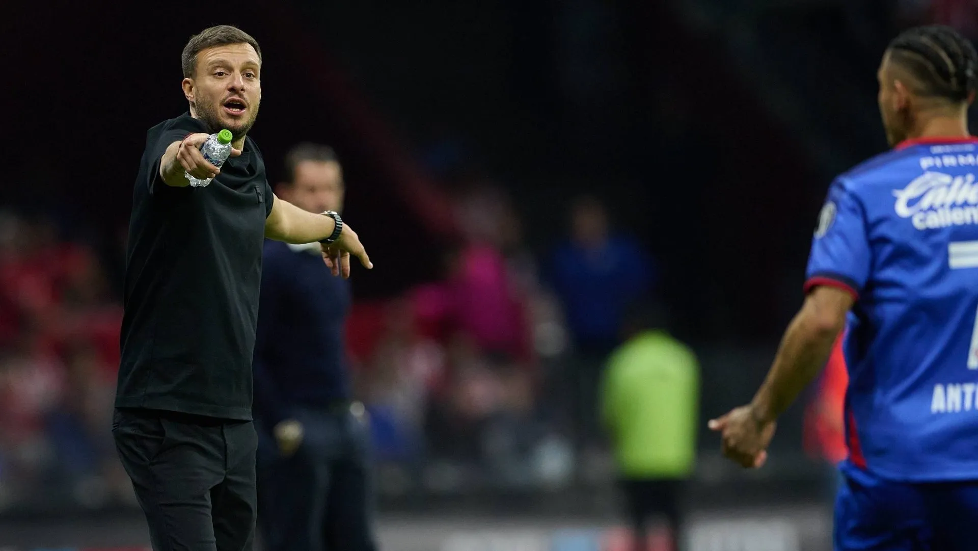 Cruz Azul goleó a Chivas y recuperó la senda del triunfo (IMAGO)