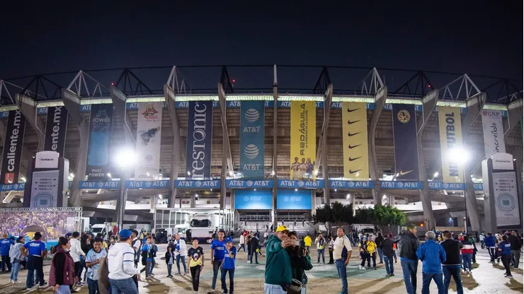 Enojo en la previa al Cruz Azul vs. Chivas por problemas en el acceso al Estadio Azteca