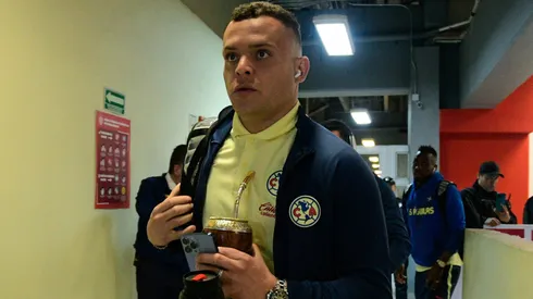 Jonathan Rodríguez no viaja a Guadalajara y hay dudas sobre su futuro