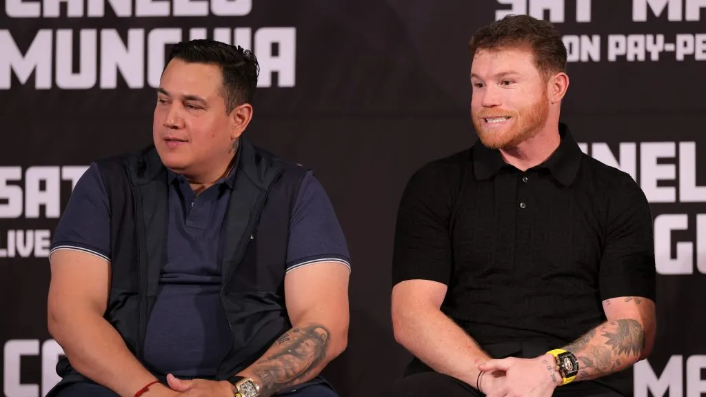Canelo Álvarez y Eddy Reynoso, el entrenador cuestionado por de la Hoya [Foto: Getty]