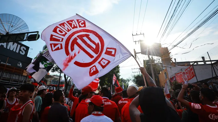 La afición de Toluca se prepara para copar el Akron.