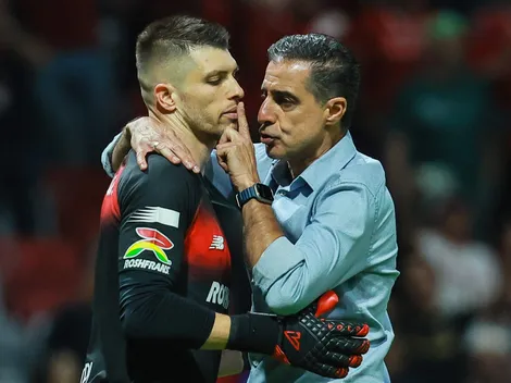 ¡Gran gesto! Cariñoso momento entre Paiva y Volpi tras los penales fallados en Toluca-Cruz Azul