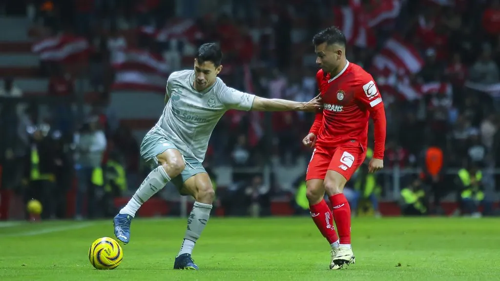 Jean Meneses, ¿de rival de Santos a jugador del club? [Foto: Getty]