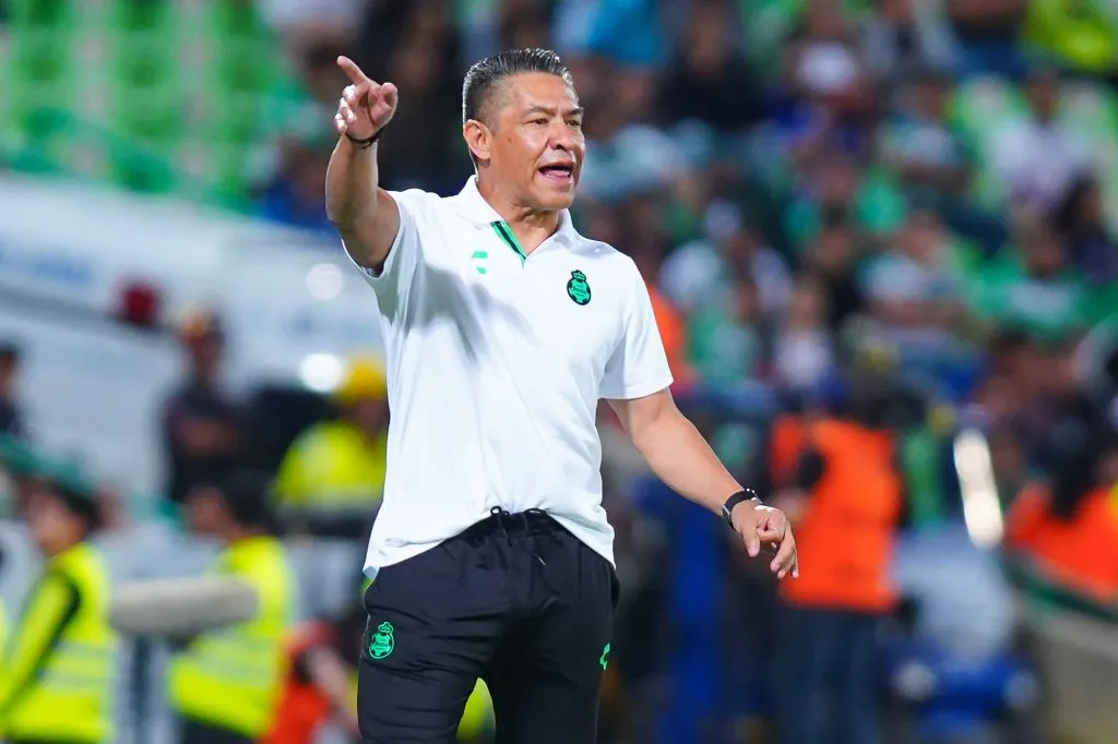 Nacho Ambriz es el actual entrenador de Santos Laguna (Imago7)