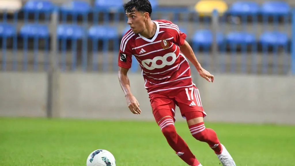 Jorge RUvalcaba no ha podido adaptarse al futbol belga y regresará a Pumas