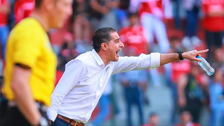 Renato, exigente con la dirigencia para seguir compitiendo.
