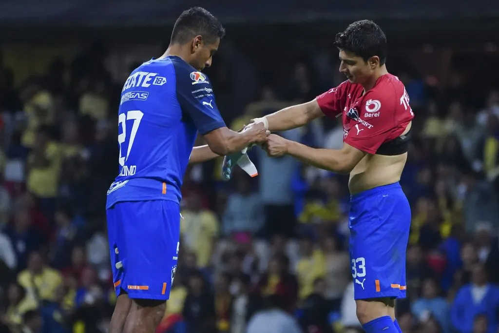 Luis Romo y Stefan Medina no participaron del entrenamiento (Imago7)