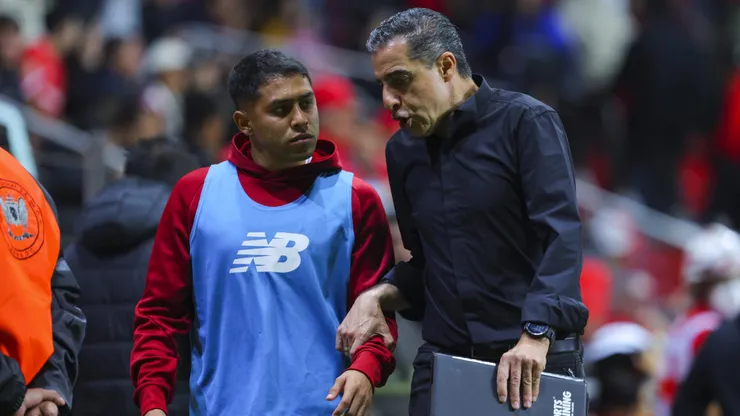 Domínguez reveló detalles de una charla con Renato.