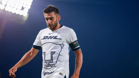 La afición de Pumas dictó sentencia contra 'Toto' Salvio