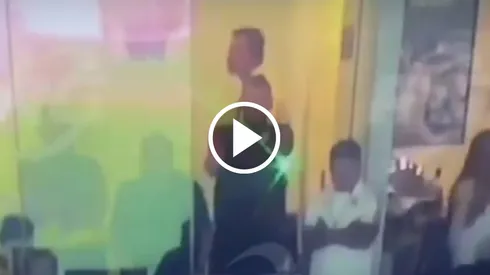 El momento en que Guzmán apunta con el láser a Andrada.