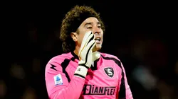 Mientras define su futuro: la decisión de Salernitana con Memo Ochoa que repercute en México