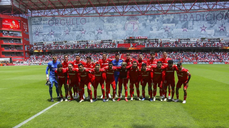 Toluca, con tres integrantes en el XI ideal.