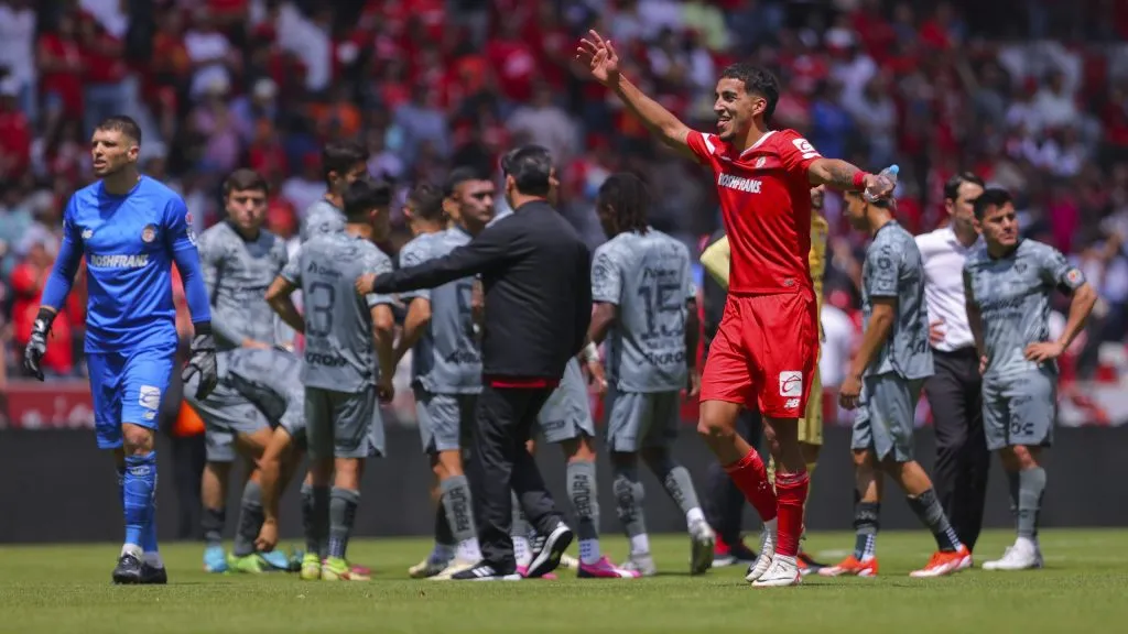 La felicidad de Toluca por prenderse en la punta por primera vez [Foto: Getty]