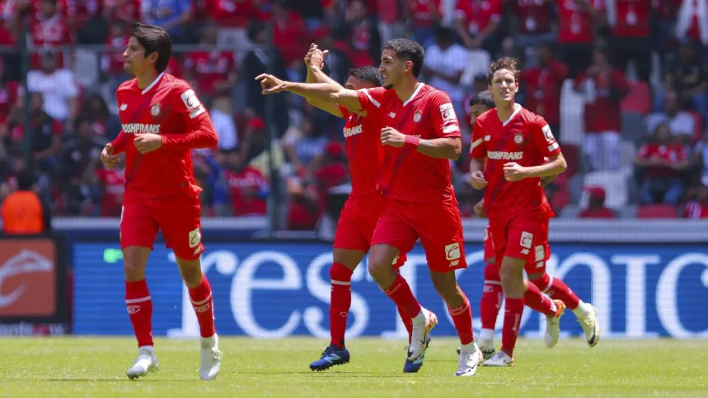 Toluca logró una gran victoria para escalar a la cima de la Liga MX [Foto: Getty]