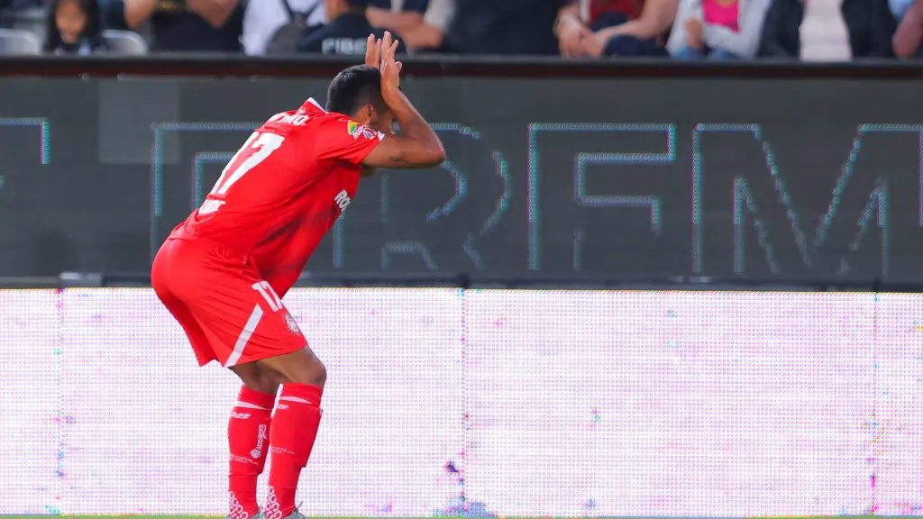 Brian García convirtió el 1-1 parcial de Toluca ante Pachuca con un golazo [Foto: Getty]