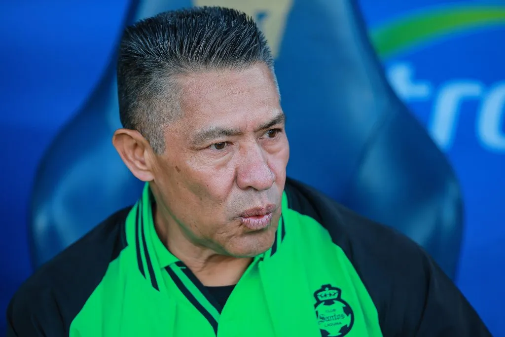 A Nacho Ambriz no le gustó la falta de voluntad de uno de sus futbolistas. (Getty Images)