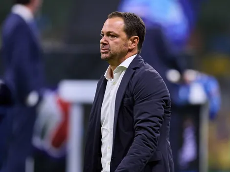 ¿Se enojó? Santiago Baños y su desplante a Tato Noriega en la final femenil