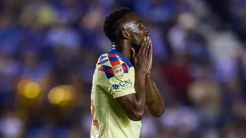 Alarmas en Club América: la imagen de Julián Quiñones que preocupa a Jardine antes de la vuelta