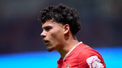 Maxi Araujo supo vestir la camiseta escarlata junto con Leo Fernández.