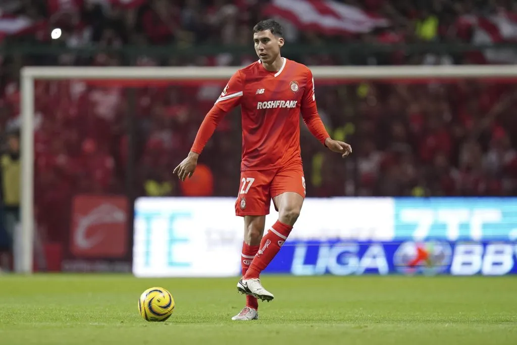 Adrián Mora jugaría en Atlas (Imago7)