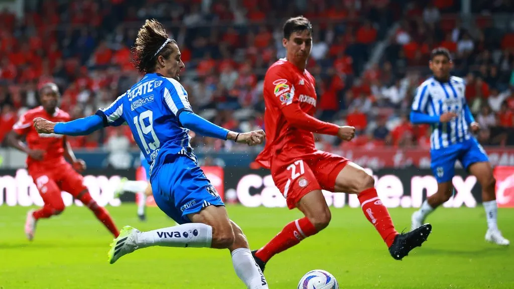 Adrián Mora tuvo escasos minutos este semestre y busca continuidad [Foto: Getty Images]