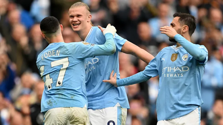Haaland, junto a Foden y Silva en Manchester City.