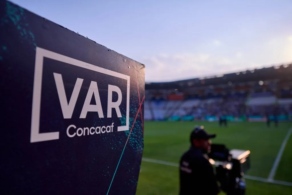 El VAR intervino ocho veces de manera adversa ante Pumas UNAM. (Imago)