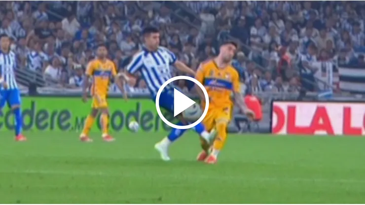 La polémica del Clásico Regio: la entrada que Tigres reclamó como expulsión para Rayados