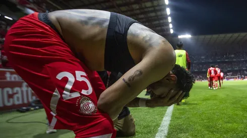 Alexis Vega festejó, pero el gol no fue convalidado.