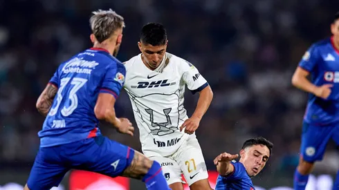 Las alineaciones del encuentro entre Cruz Azul y Pumas UNAM.